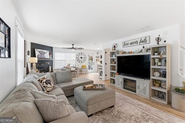 14 GLENMAURA, Cartersville, GA 30120