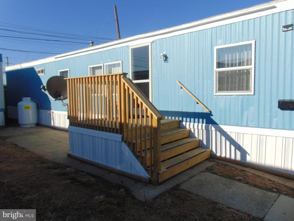 69 ELMWOOD AVE ELMWOOD AVE, Gloucester City, NJ 08030