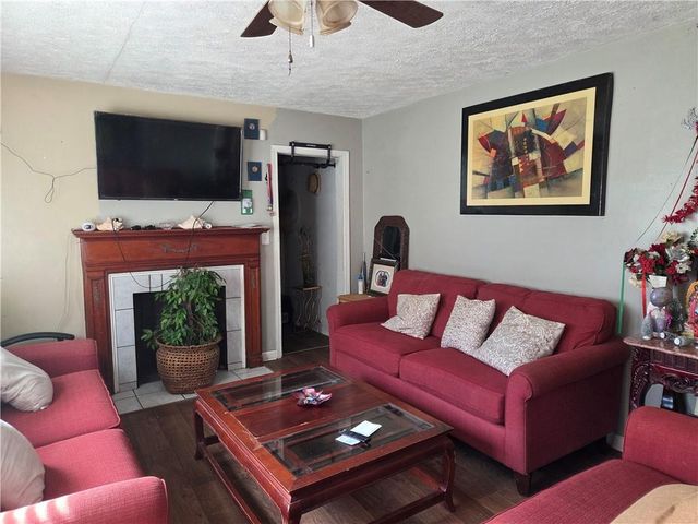 3838 Old Gordon Road NW, Atlanta, GA 30336