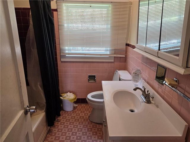 3838 Old Gordon Road NW, Atlanta, GA 30336