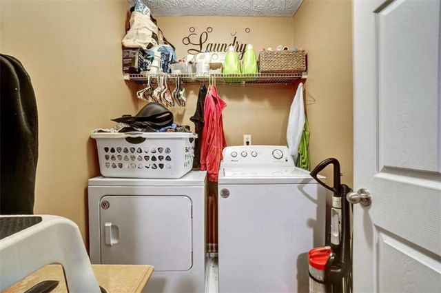 2826 Vining Ridge, Decatur, GA 30034