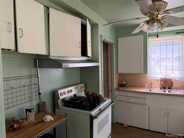 18434 Vaughan Street, Detroit, MI 48219