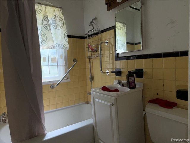 18434 Vaughan Street, Detroit, MI 48219