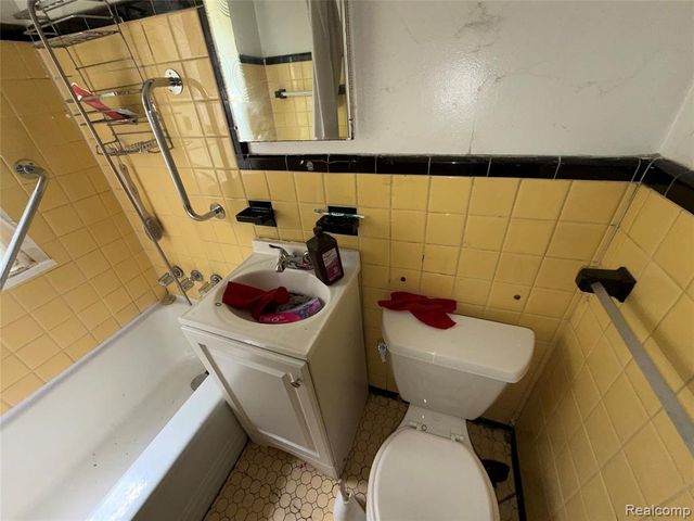 18434 Vaughan Street, Detroit, MI 48219