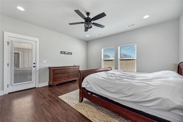 11775 Giles Road, Farmington, AR 72730