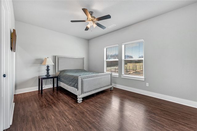 11775 Giles Road, Farmington, AR 72730