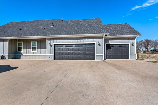 11775 Giles Road, Farmington, AR 72730