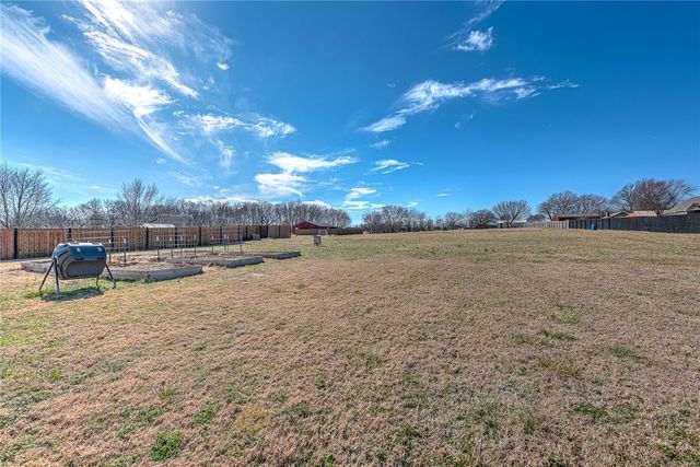 11775 Giles Road, Farmington, AR 72730