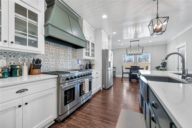 11775 Giles Road, Farmington, AR 72730