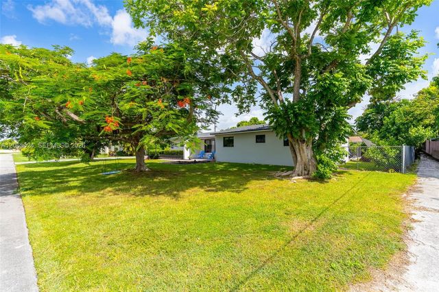 11243 SW 174th Ter, Miami, FL 33157