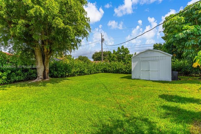 11243 SW 174th Ter, Miami, FL 33157