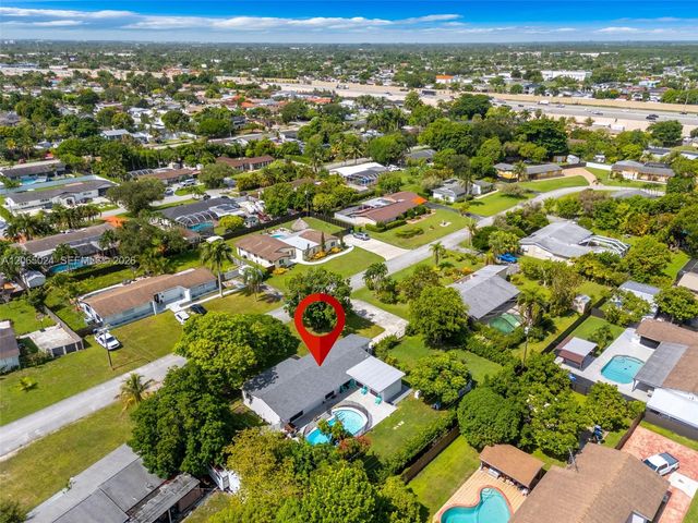 11243 SW 174th Ter, Miami, FL 33157