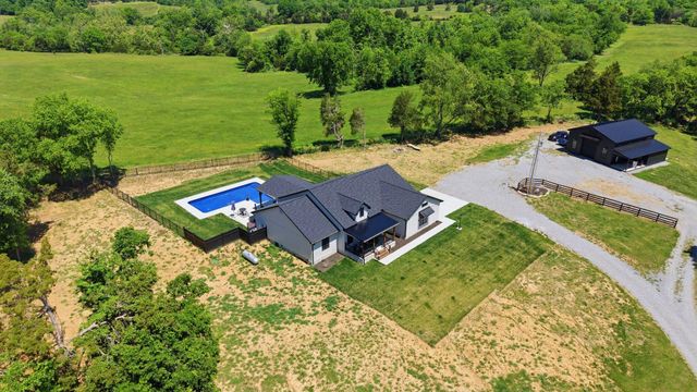 80 Leatherwood Lane, Nicholasville, KY 40356