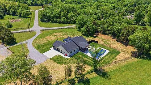 80 Leatherwood Lane, Nicholasville, KY 40356