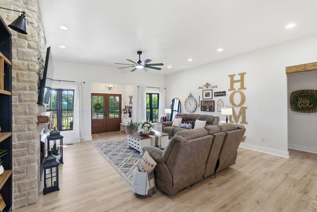 80 Leatherwood Lane, Nicholasville, KY 40356