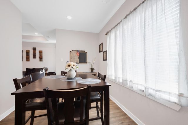 10317 Lake Rd 9D, Houston, TX 77070