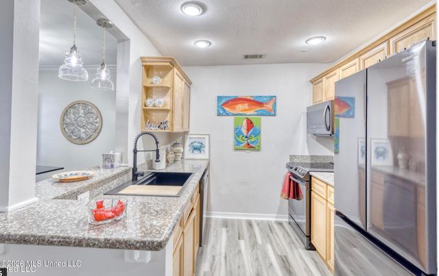 1282 W Beach Boulevard, 201, Biloxi, MS 39530