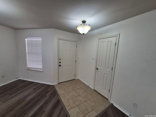 216 HEREFORD ST, Cibolo, TX 78108