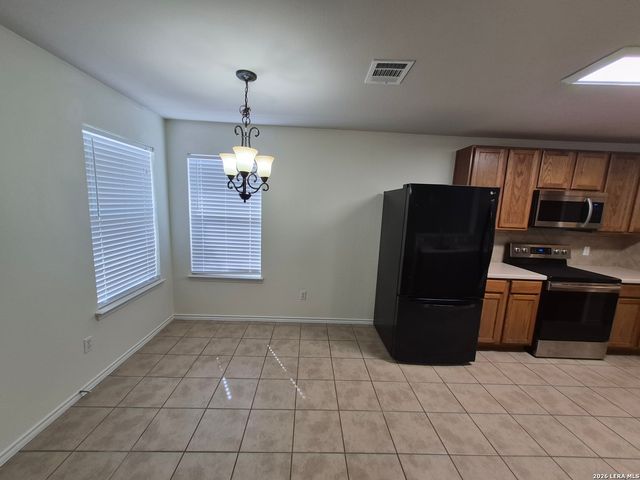 216 HEREFORD ST, Cibolo, TX 78108