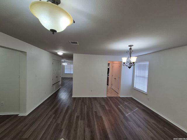 216 HEREFORD ST, Cibolo, TX 78108