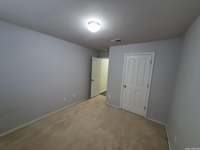 216 HEREFORD ST, Cibolo, TX 78108