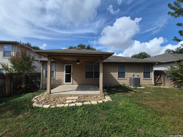 216 HEREFORD ST, Cibolo, TX 78108