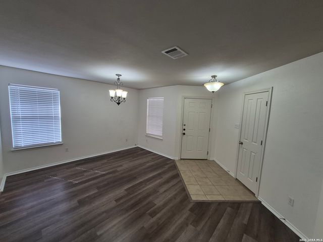 216 HEREFORD ST, Cibolo, TX 78108