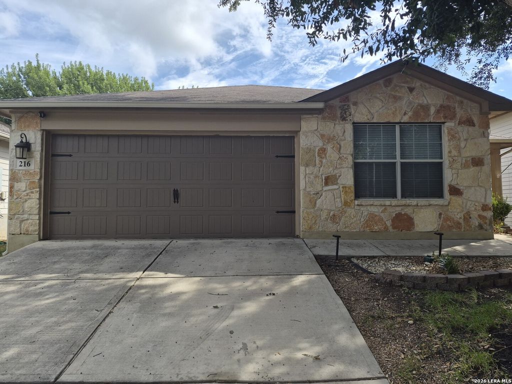 216 HEREFORD ST, Cibolo, TX 78108