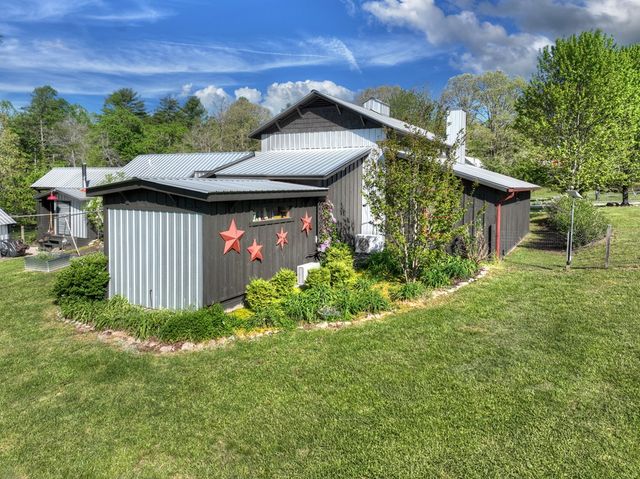 112 Loving Meadows Lane, Morganton, GA 30560