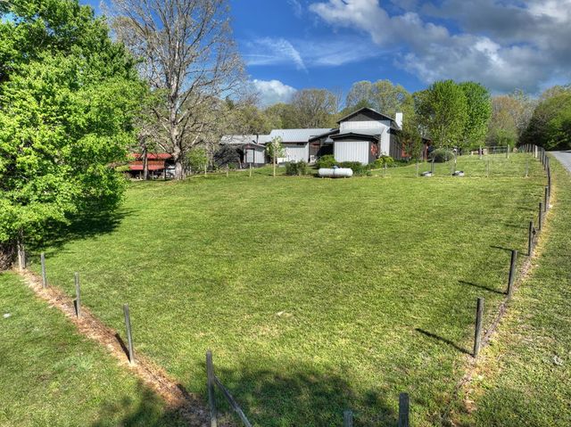 112 Loving Meadows Lane, Morganton, GA 30560