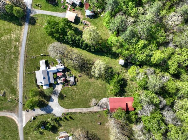 112 Loving Meadows Lane, Morganton, GA 30560