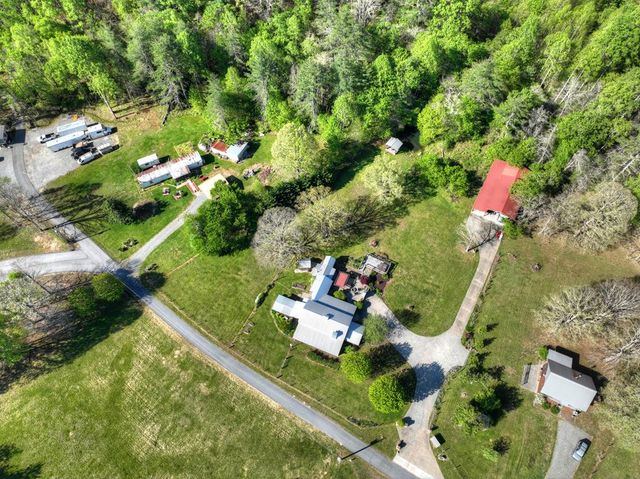 112 Loving Meadows Lane, Morganton, GA 30560
