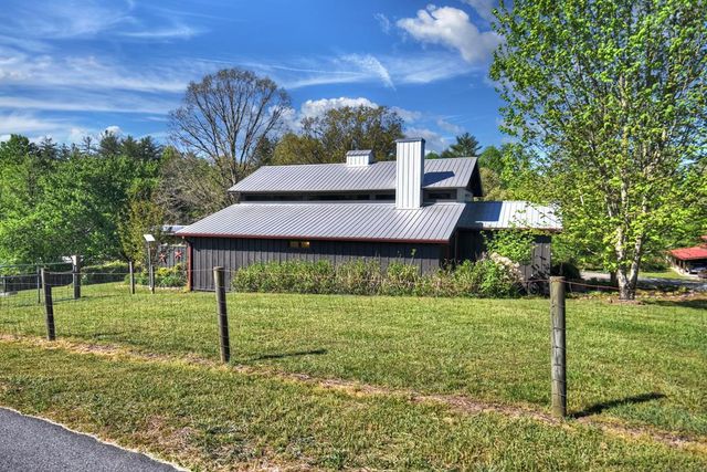 112 Loving Meadows Lane, Morganton, GA 30560
