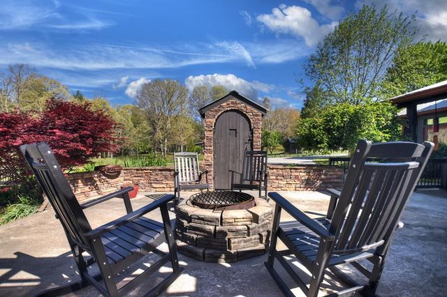 112 Loving Meadows Lane, Morganton, GA 30560