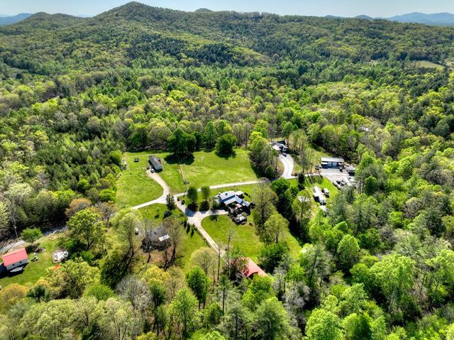 112 Loving Meadows Lane, Morganton, GA 30560