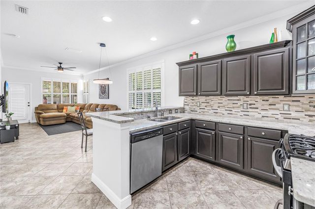 14652 BOURNEMOUTH ROAD, Tampa, FL 33626