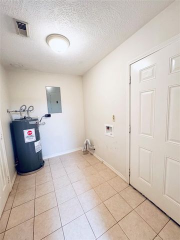 10991 Gilmore Rd, Cleveland, TX 77328