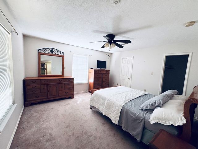10991 Gilmore Rd, Cleveland, TX 77328