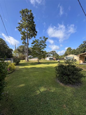 10991 Gilmore Rd, Cleveland, TX 77328