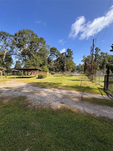 10991 Gilmore Rd, Cleveland, TX 77328