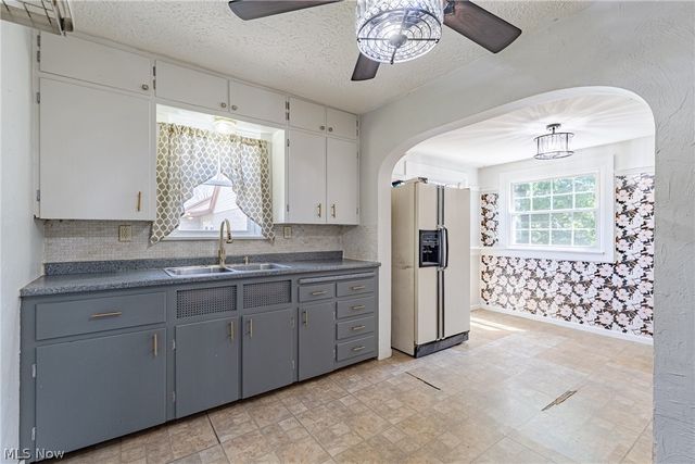 2597 Christensen Avenue, Akron, OH 44314