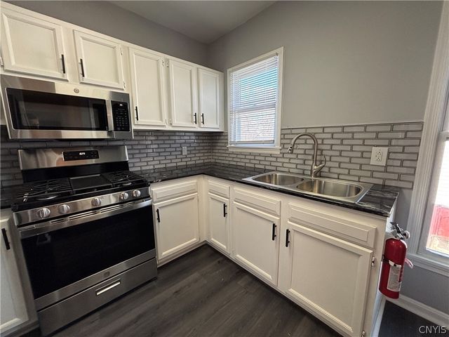 208 Westcott Street, Syracuse, NY 13210