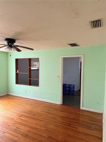 1129 HOLLY AVENUE, Daytona Beach, FL 32117