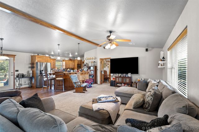 1661 Frontier, Ardmore, OK 73401