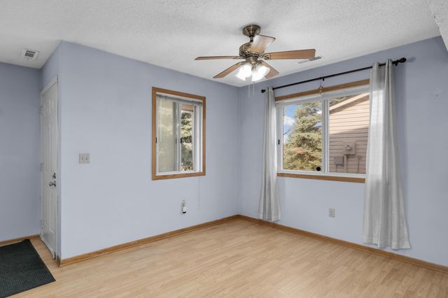 15822 Griffon Path, Apple Valley, MN 55124