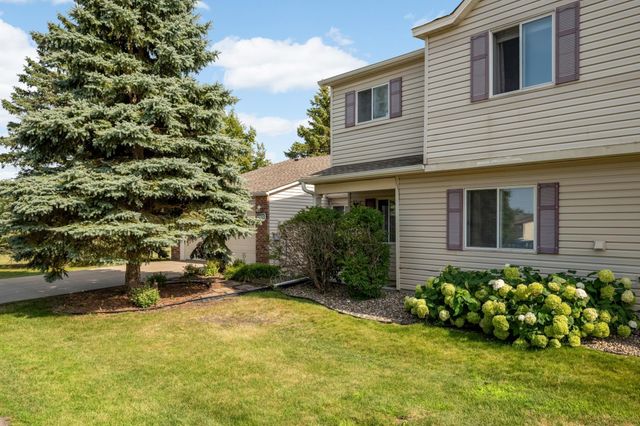 15822 Griffon Path, Apple Valley, MN 55124