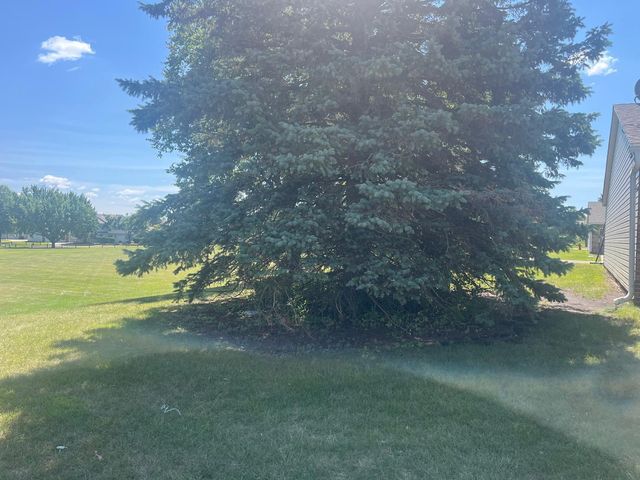 15822 Griffon Path, Apple Valley, MN 55124