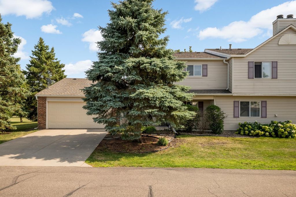 15822 Griffon Path, Apple Valley, MN 55124 — photo 2