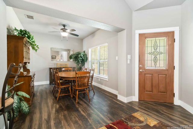 645 Cambridge, New Braunfels, TX 78132