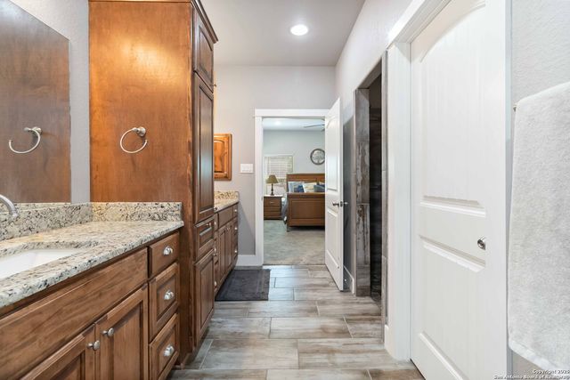 645 Cambridge, New Braunfels, TX 78132